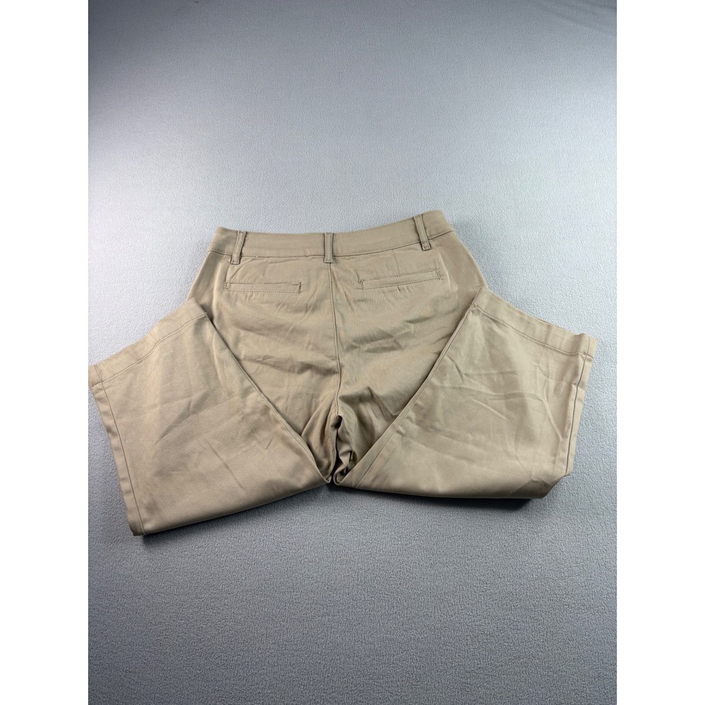 NWT St John's Bay Capri Pants Womens Size 10 Khaki Easy Stretch Cropped Casual - Picture 6 of 9